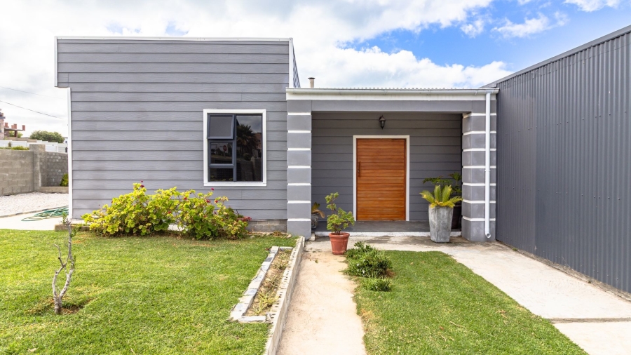 2 Bedroom Property for Sale in Franskraal Western Cape